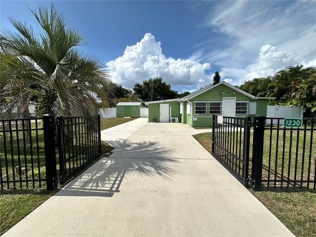 1230 WOODLAWN AVENUE, Punta Gorda, FL 33950