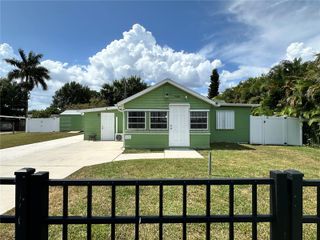 1230 WOODLAWN AVENUE, Punta Gorda, FL 33950