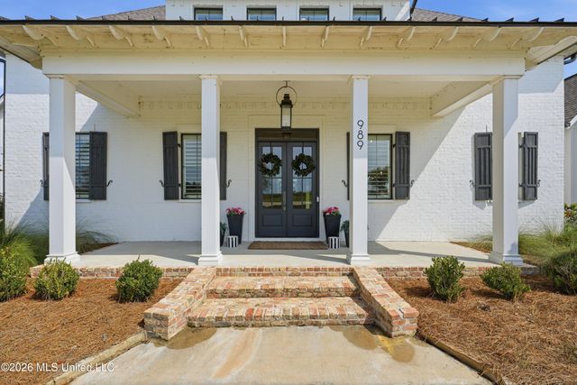 989 Holly Bush Road, Brandon, MS 39047