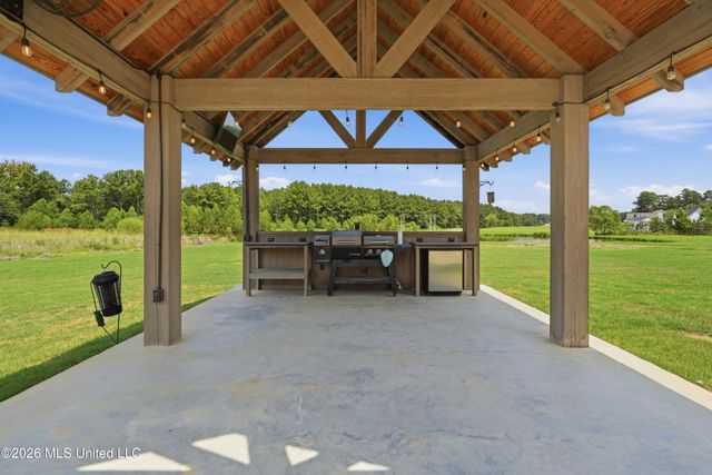 989 Holly Bush Road, Brandon, MS 39047