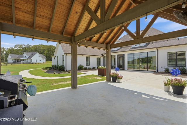 989 Holly Bush Road, Brandon, MS 39047