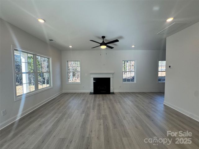 3953 Port Richmond Avenue 16, Gastonia, NC 28056