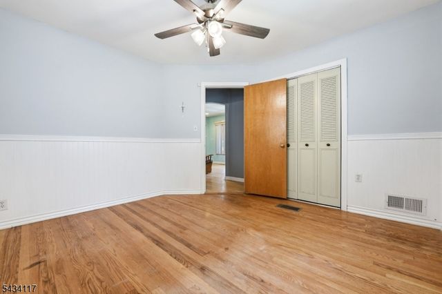 468 Rifle Camp Rd, Woodland Park, NJ 07424