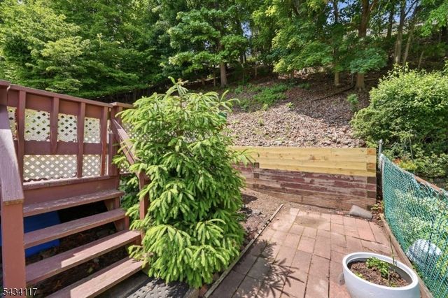 468 Rifle Camp Rd, Woodland Park, NJ 07424
