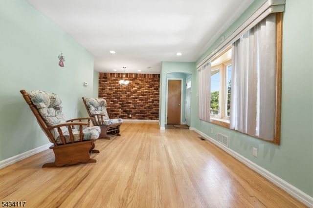 468 Rifle Camp Rd, Woodland Park, NJ 07424