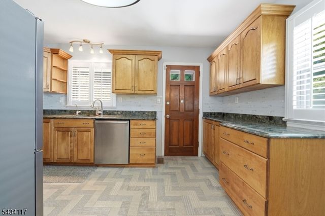 468 Rifle Camp Rd, Woodland Park, NJ 07424