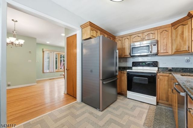 468 Rifle Camp Rd, Woodland Park, NJ 07424