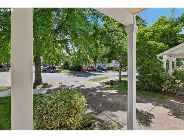 1381 Ne KINNEY St, Hillsboro, OR 97124