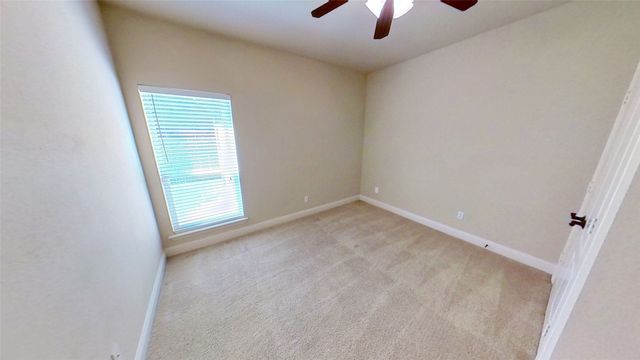 4504 Woodcrest Lane, Mansfield, TX 76063
