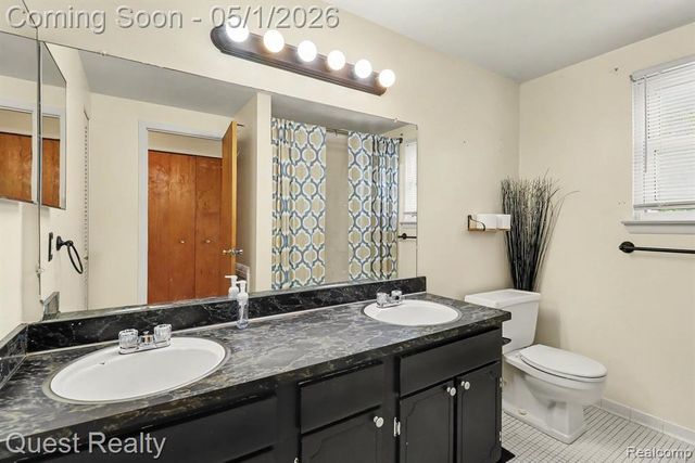 23069 Haynes Street, Farmington Hills, MI 48336