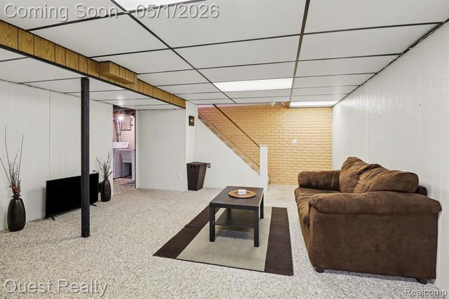 23069 Haynes Street, Farmington Hills, MI 48336