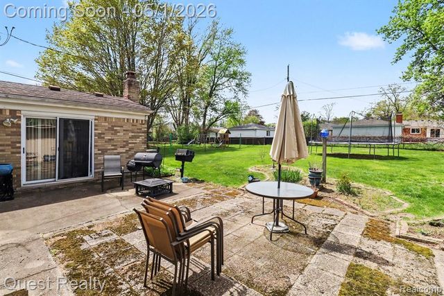 23069 Haynes Street, Farmington Hills, MI 48336
