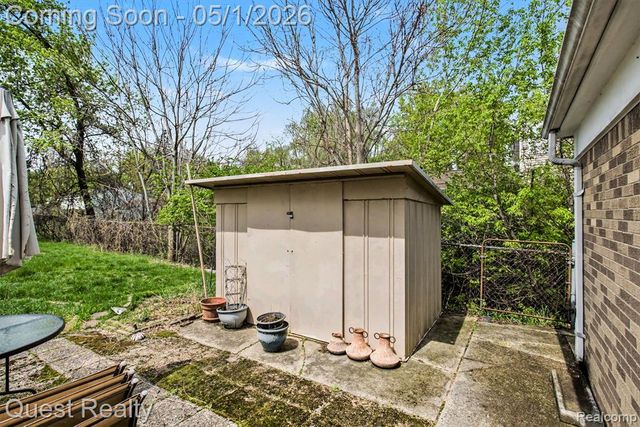 23069 Haynes Street, Farmington Hills, MI 48336