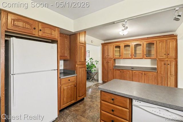 23069 Haynes Street, Farmington Hills, MI 48336