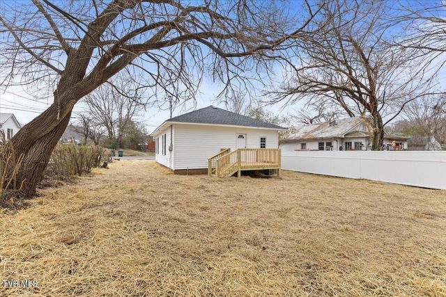 205 Perry Street, Elizabethton, TN 37643