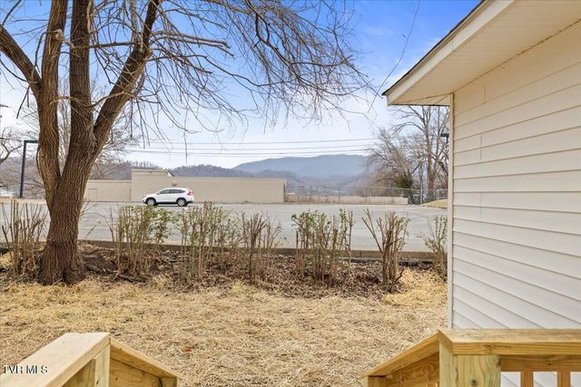 205 Perry Street, Elizabethton, TN 37643