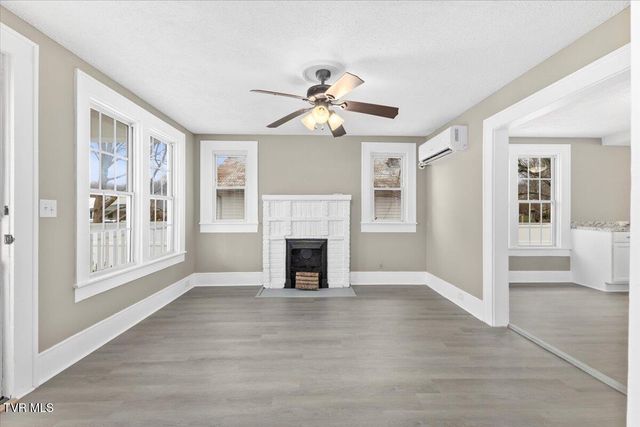 205 Perry Street, Elizabethton, TN 37643