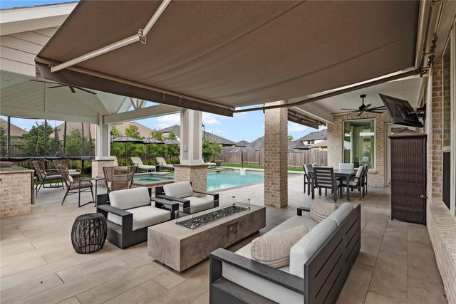 25007 Heather Glade Trail, Tomball, TX 77375