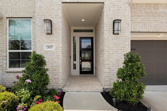 25007 Heather Glade Trail, Tomball, TX 77375