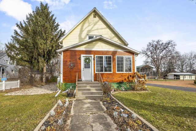 602 W Main Street, Wautoma, WI 54982