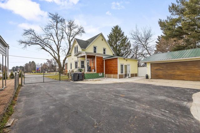 602 W Main Street, Wautoma, WI 54982