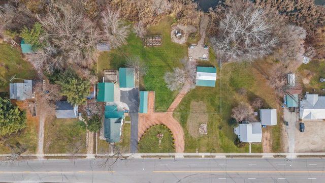 602 W Main Street, Wautoma, WI 54982