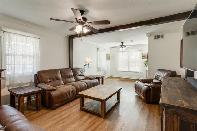 7634 Preston Road, Denison, TX 75020