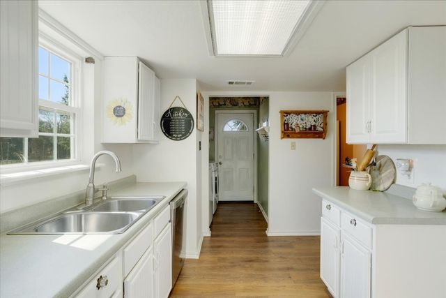 7634 Preston Road, Denison, TX 75020