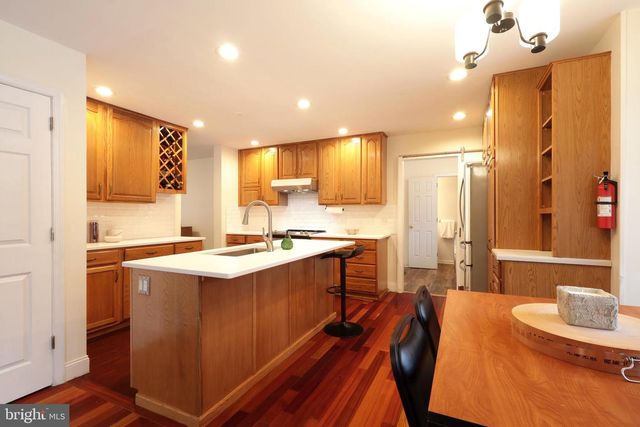 2344 AUTUMNWOOD DR, State College, PA 16801