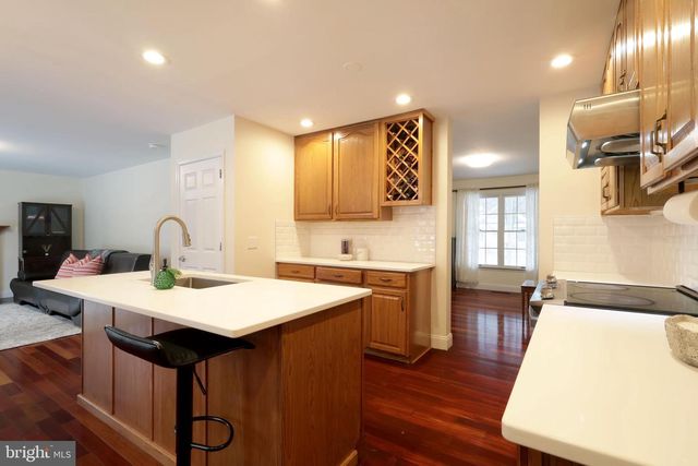 2344 AUTUMNWOOD DR, State College, PA 16801