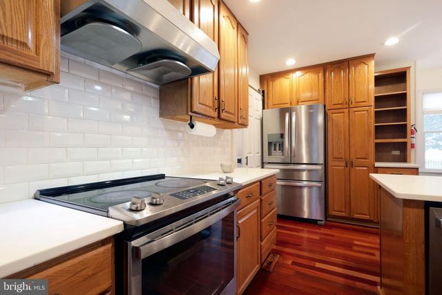 2344 AUTUMNWOOD DR, State College, PA 16801