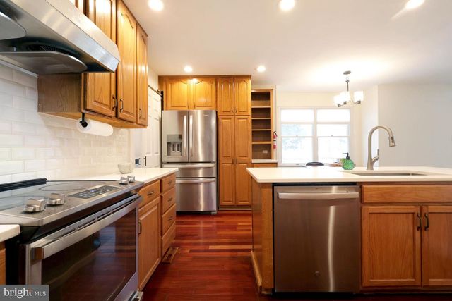 2344 AUTUMNWOOD DR, State College, PA 16801