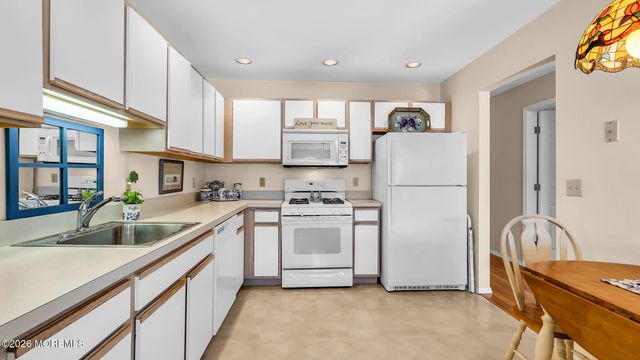 426 Deuce Drive, Wall, NJ 07719