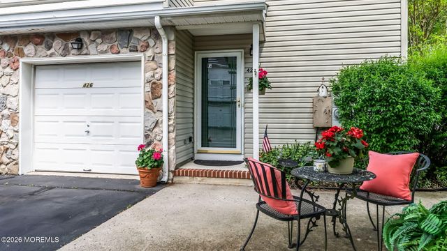 426 Deuce Drive, Wall, NJ 07719