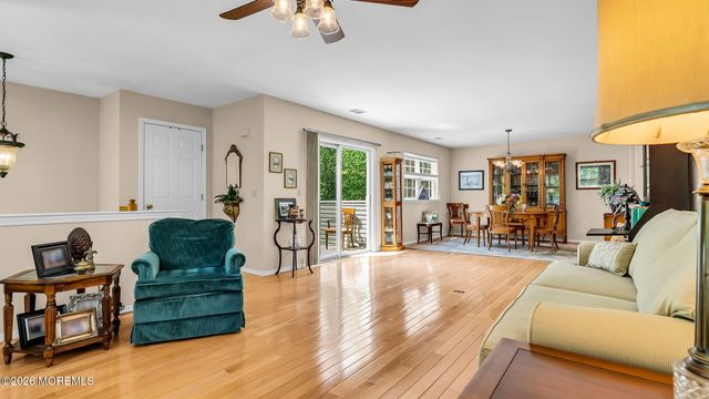 426 Deuce Drive, Wall, NJ 07719