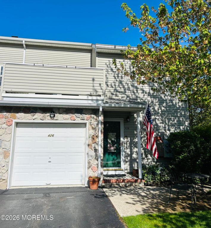 426 Deuce Drive, Wall, NJ 07719