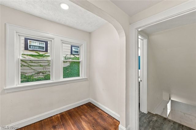 1155 Oxford Road, Cleveland Heights, OH 44121
