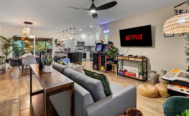 1720 SW 32nd Street, Fort Lauderdale, FL 33315