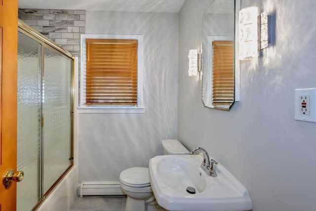 254 Redlands Street, Springfield, MA 01104