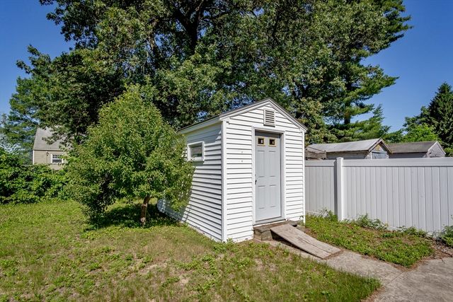 254 Redlands Street, Springfield, MA 01104