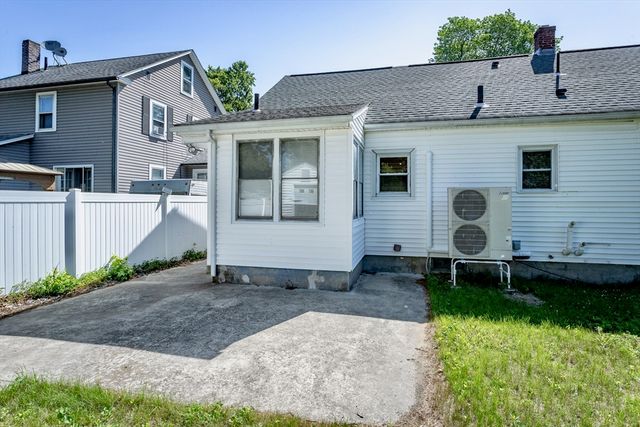 254 Redlands Street, Springfield, MA 01104