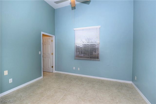 522 SE 13th ST, Cape Coral, FL 33990