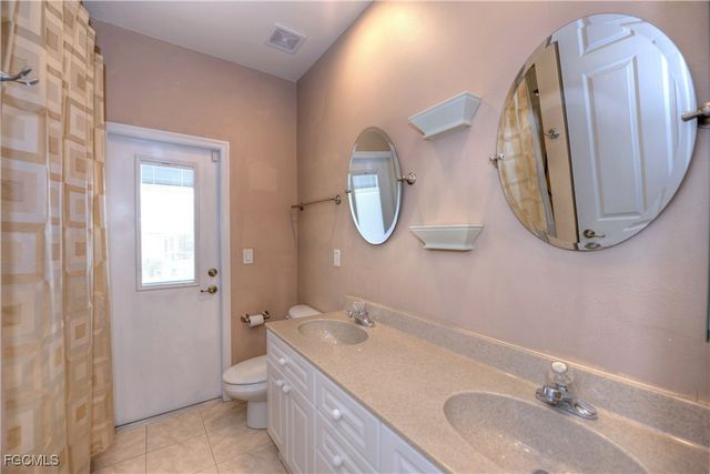 522 SE 13th ST, Cape Coral, FL 33990