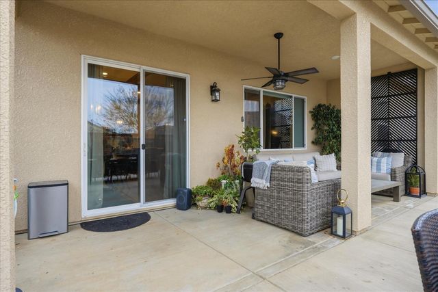 668 Rock Crest Avenue, Madera, CA 93636