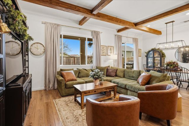 668 Rock Crest Avenue, Madera, CA 93636