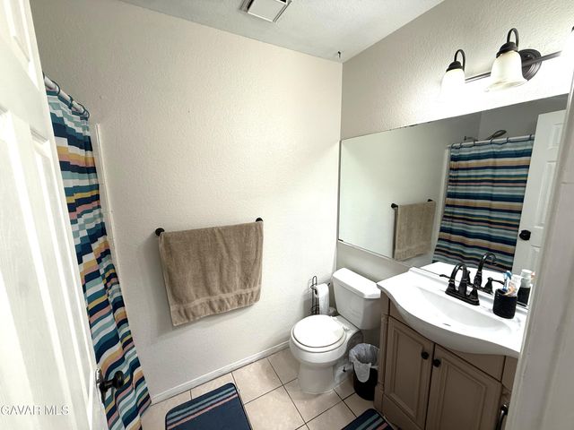 1705 Lightcap Street, Lancaster, CA 93535
