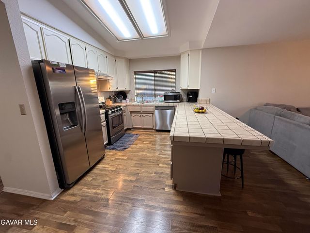 1705 Lightcap Street, Lancaster, CA 93535