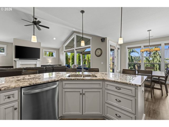 11900 Ne 58TH Ave, Vancouver, WA 98686