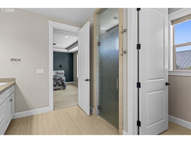 11900 Ne 58TH Ave, Vancouver, WA 98686