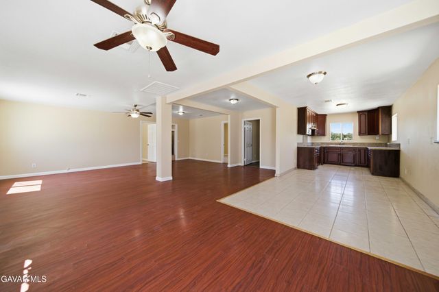 12537 E Avenue V-12, Pearblossom, CA 93553